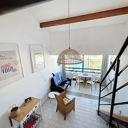 Carnon - F2 Mezzanine Confort Sur Port, Renove Et Bien Equipe - Fr-1-715-105 *