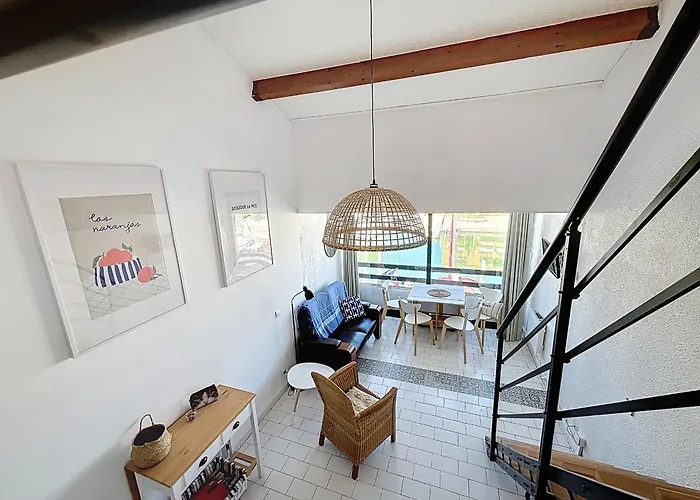 Carnon - F2 Mezzanine Confort Sur Port, Renove Et Bien Equipe - Fr-1-715-105 *